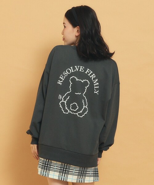 PINK-latte（ピンクラテ）の「◆秋冬マストアイテム クマ裏毛スウェット（Tシャツ/カットソー・キッズ・サンドベージュ/カーキ系3/チャコールグレー/アイボリー・13/14/15 /16）」の16枚目の写真