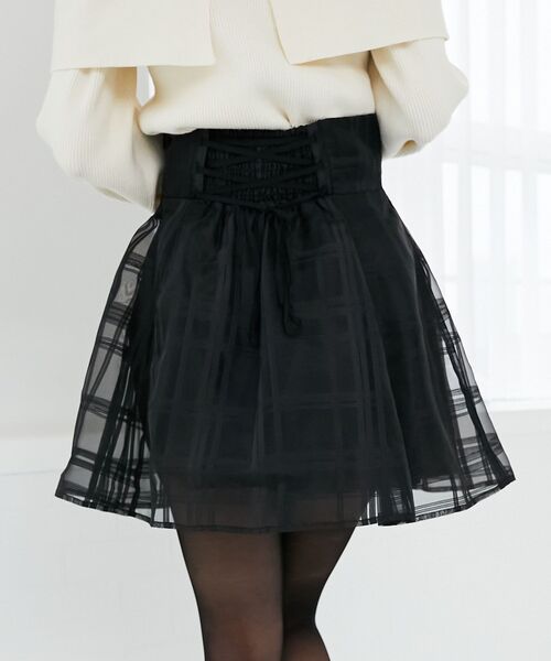 MAJESTIC LEGON（マジェスティックレゴン）の「バックレースアップチェックミニスカート（スカート・レディース・ライトグレー/ブラック・MEDIUM）」の11枚目の写真