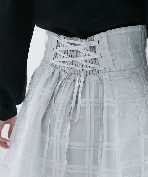 MAJESTIC LEGON（マジェスティックレゴン）の「バックレースアップチェックミニスカート（スカート・レディース・ライトグレー/ブラック・MEDIUM）」の20枚目の写真