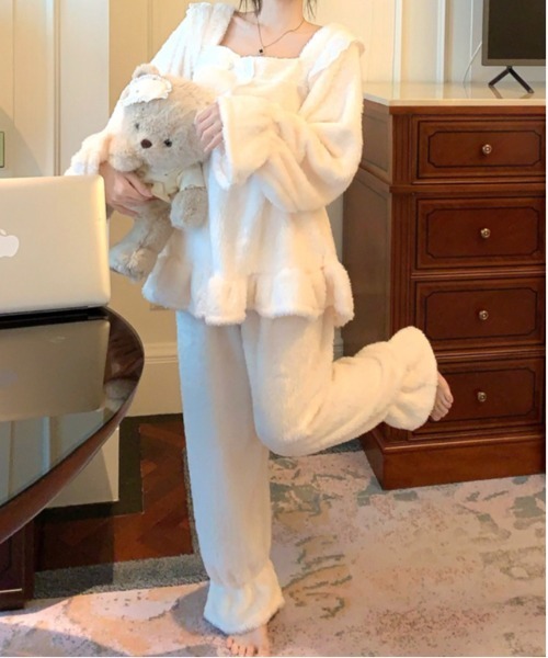 WEGO（ウィゴー）の「WEGO/モコモコファーリボンルームウェア上下セット・ワンピース（ルームウェア/パジャマ・レディース・ホワイト/ホワイト系その他・FREE）」の9枚目の写真