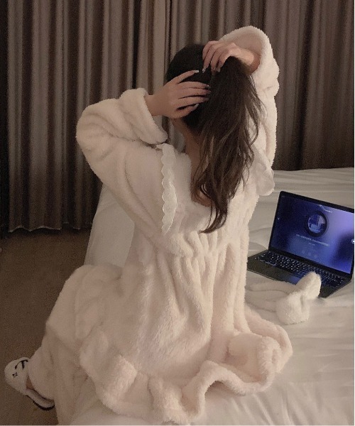 WEGO（ウィゴー）の「WEGO/モコモコファーリボンルームウェア上下セット・ワンピース（ルームウェア/パジャマ・レディース・ホワイト/ホワイト系その他・FREE）」の11枚目の写真