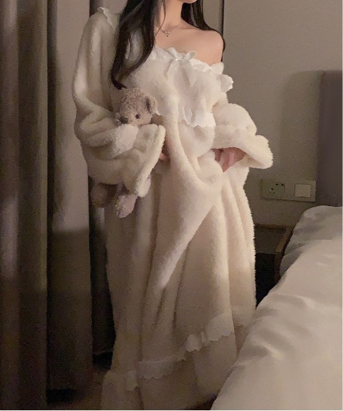 WEGO（ウィゴー）の「WEGO/モコモコファーリボンルームウェア上下セット・ワンピース（ルームウェア/パジャマ・レディース・ホワイト/ホワイト系その他・FREE）」の13枚目の写真