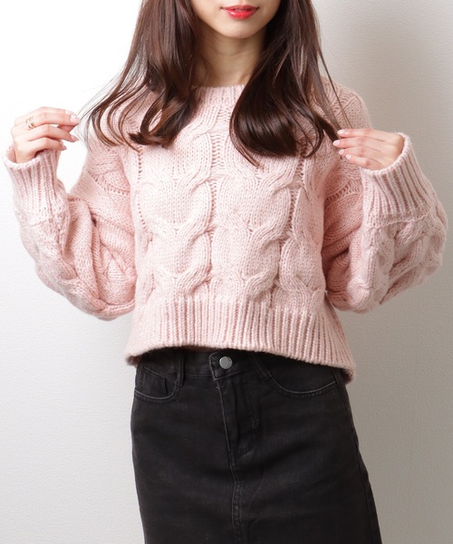 Lace Ladies(レースレディース)の「もこもこ ケーブル柄 ショート ニット プルオーバー(ニット/セーター・レディース・ブラック/グレー/ピンク・FREE/S)」の3枚目の写真