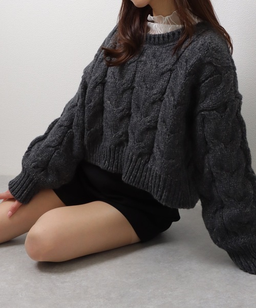 Lace Ladies(レースレディース)の「もこもこ ケーブル柄 ショート ニット プルオーバー(ニット/セーター・レディース・ブラック/グレー/ピンク・FREE/S)」の6枚目の写真