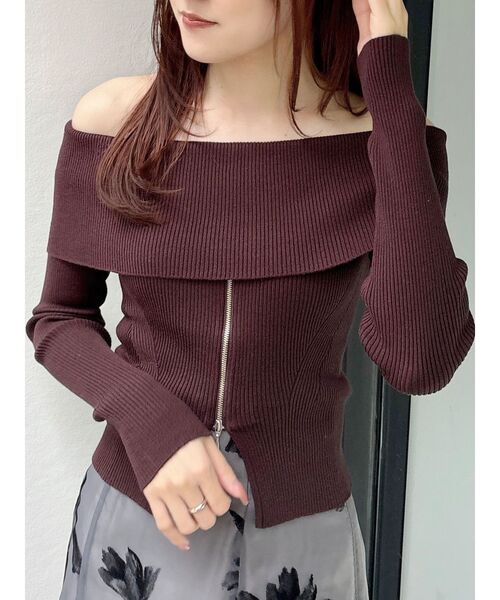 MERCURYDUO（マーキュリーデュオ）の「2WAYオフショルZIPロングスリーブニット（ニット/セーター・レディース・ダークブラウン/レッド/ブラック/アイボリー・FREE）」の3枚目の写真