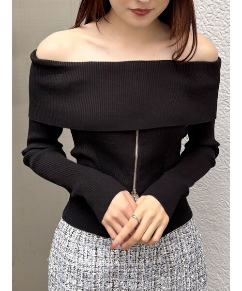 MERCURYDUO（マーキュリーデュオ）の「2WAYオフショルZIPロングスリーブニット（ニット/セーター・レディース・ダークブラウン/レッド/ブラック/アイボリー・FREE）」の2枚目の写真