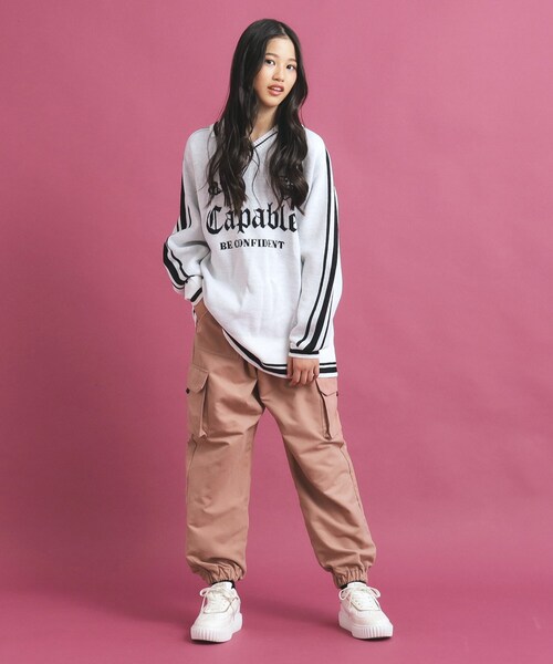 PINK-latte(ピンクラテ)の「ピーチ起毛カーゴパンツ(その他パンツ・キッズ・アイボリー/ブラック/ピンク系・13/14/15 /16)」の16枚目の写真