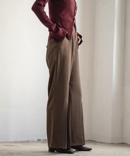 mideal（マイディール）の「center pleats flare pants / センタープリーツフレアパンツ（その他パンツ・レディース・ブラウン/チャコールグレー・SMALL/MEDIUM）」の18枚目の写真