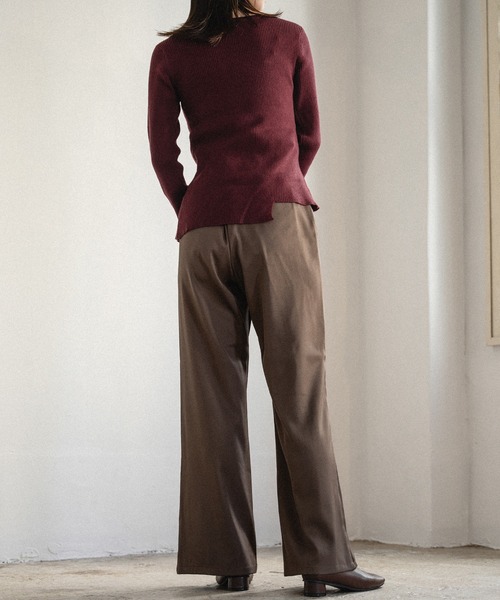 mideal（マイディール）の「center pleats flare pants / センタープリーツフレアパンツ（その他パンツ・レディース・ブラウン/チャコールグレー・SMALL/MEDIUM）」の19枚目の写真