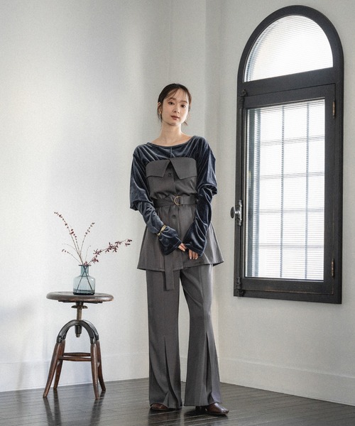 mideal（マイディール）の「center pleats flare pants / センタープリーツフレアパンツ（その他パンツ・レディース・ブラウン/チャコールグレー・SMALL/MEDIUM）」の3枚目の写真