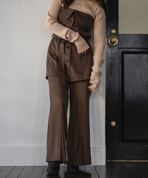 mideal（マイディール）の「center pleats flare pants / センタープリーツフレアパンツ（その他パンツ・レディース・ブラウン/チャコールグレー・SMALL/MEDIUM）」の22枚目の写真