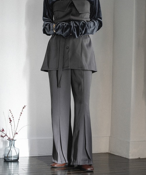 LOOK使用 MEYAME 2022 センタープリーツフレアデニムパンツ CENTER PLEATS FLARE JEANS – MEYAME