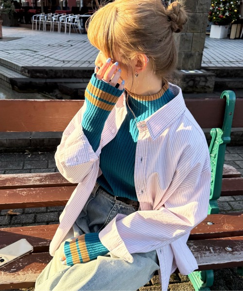 DOUBLE NAME（ダブルネーム）の「フィンガーホールハイネックラインニット（ニット/セーター・レディース・オフホワイト/オレンジ/ブルー/スミクロ・FREE）」の16枚目の写真