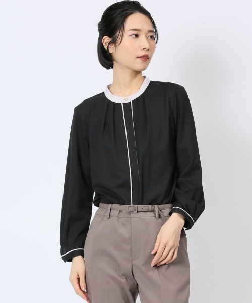 m.f.editorial(エムエフエディトリアル)の「【ストレッチ マシンウォッシャブル】m.f.エディトリアル レディース バンドカラーパイピング 8分袖比翼ブラウス(シャツ/ブラウス・レディース・ホワイト/ベージュ/ネイビー・MEDIUM/LARGE)」の1枚目の写真