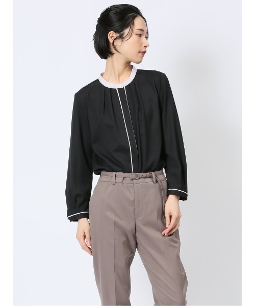 m.f.editorial(エムエフエディトリアル)の「【ストレッチ マシンウォッシャブル】m.f.エディトリアル レディース バンドカラーパイピング 8分袖比翼ブラウス(シャツ/ブラウス・レディース・ホワイト/ベージュ/ネイビー・MEDIUM/LARGE)」の17枚目の写真
