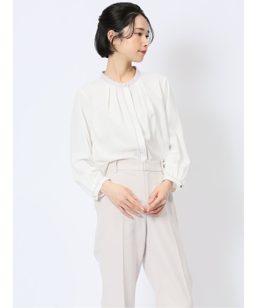 m.f.editorial(エムエフエディトリアル)の「【ストレッチ マシンウォッシャブル】m.f.エディトリアル レディース バンドカラーパイピング 8分袖比翼ブラウス(シャツ/ブラウス・レディース・ホワイト/ベージュ/ネイビー・MEDIUM/LARGE)」の6枚目の写真