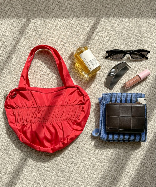 PILIT（ピリット）の「ハート ショルダーバッグ（ショルダーバッグ・レディース・ブラック/レッド・FREE）」の3枚目の写真