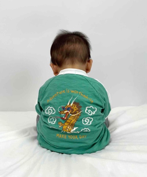 MAKE YOUR DAY(メイクユアデイ)の「ドラゴンスカジャン風半袖Tシャツ■80~140cm(Tシャツ/カットソー・キッズ・ブラック/マスタード/グリーン・110/100/90/80/140/130/120)」の2枚目の写真