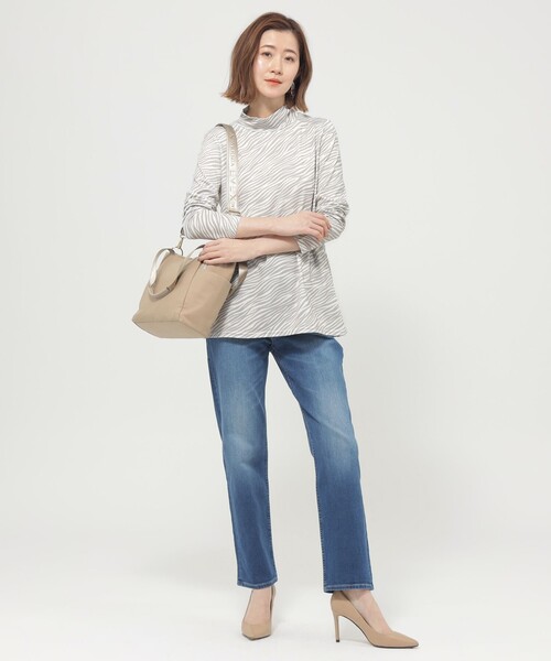 EVEX by KRIZIA(エヴェックスバイクリツィア)の「【L】【ウォッシャブル】ゼブラプリントハイネックカットソー(Tシャツ/カットソー・レディース・グレー系その他2/ダークネイビー・46/44)」の8枚目の写真