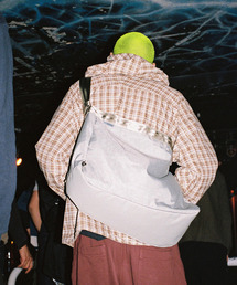 CHROME（クローム）の「［ CHROME / クローム ］NEWSPAPER MESSENGER / ニュースペーパー メッセンジャー バッグ 耐水 26L ビッグショルダーバッグ（ショルダーバッグ）」