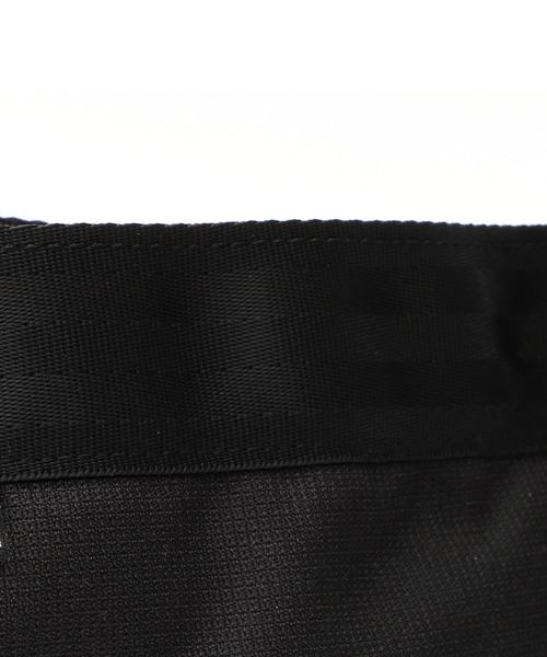 CHROME（クローム）の「［ CHROME / クローム ］NEWSPAPER MESSENGER / ニュースペーパー メッセンジャー バッグ 耐水 26L ビッグショルダーバッグ（ショルダーバッグ・メンズ・ベージュ/ブラック/グレー・FREE）」の20枚目の写真