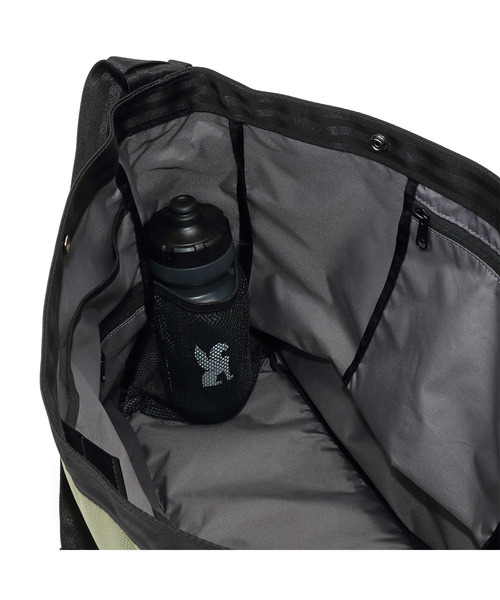 CHROME（クローム）の「［ CHROME / クローム ］NEWSPAPER MESSENGER / ニュースペーパー メッセンジャー バッグ 耐水 26L ビッグショルダーバッグ（ショルダーバッグ・メンズ・ベージュ/ブラック/グレー・FREE）」の15枚目の写真