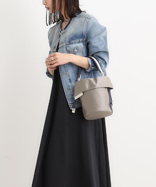 TOFF&LOADSTONE(トフアンドロードストーン)の「Air bucket(エア バケット)(ハンドバッグ・レディース・ライトグレー系5/ブラック系6/ブラック・00)」の9枚目の写真