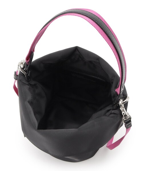 TOFF&LOADSTONE(トフアンドロードストーン)の「Air bucket(エア バケット)(ハンドバッグ・レディース・ライトグレー系5/ブラック系6/ブラック・00)」の19枚目の写真