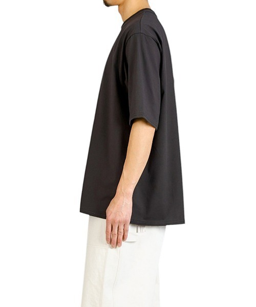 marka（マーカ）の「marka / マーカ：CREW NECK TEE - 40/2 organic cotton knit -：M25A-08CS02B[COR]（Tシャツ/カットソー・メンズ・チャコールグレー/ライトグレー・2/3/1）」の15枚目の写真