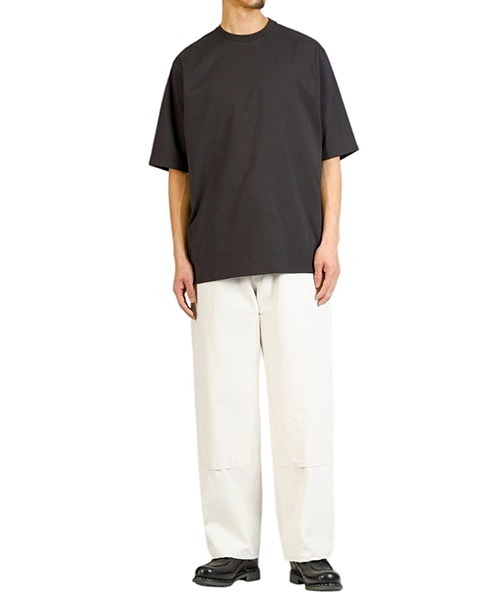 marka（マーカ）の「marka / マーカ：CREW NECK TEE - 40/2 organic cotton knit -：M25A-08CS02B[COR]（Tシャツ/カットソー・メンズ・チャコールグレー/ライトグレー・2/3/1）」の3枚目の写真