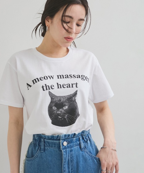 REGENCY WORKS(リージェンシーワークス)の「【Regency works(リージェンシー ワークス)】ネコTee(Tシャツ/カットソー・レディース・ホワイト系その他2/オフホワイト/ホワイト/ホワイト系その他/ホワイト系その他3・FREE)」の2枚目の写真