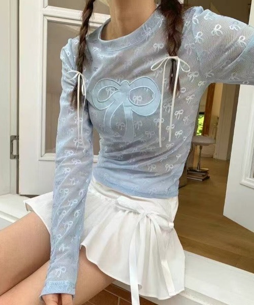 AsRiRe(アスリレイ)の「リボンししゅう レースチュールトップス(Tシャツ/カットソー・レディース・ホワイト/ブルー・M)」の2枚目の写真