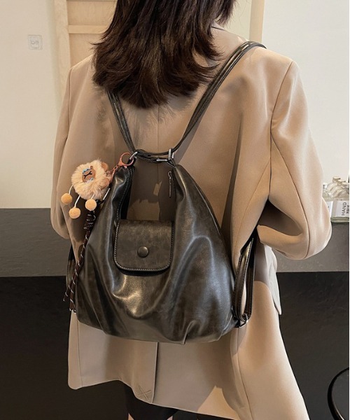 gossip！ロサンゼルス（ゴシップロサンゼルス）の「Y2Kチャーム付き大容量バッグ ショルダーバッグ＆斜め掛けバッグ デイリー＆通勤用/3WAY（ショルダーバッグ・レディース・ブラウン/ダークブラウン/ブラック/カーキブラウン/オフホワイト・FREE）」の14枚目の写真