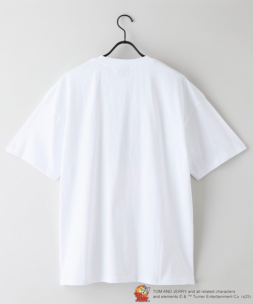 Tom＆Jerry（トムアンドジェリー）の「【TOM AND JERRY/トムとジェリー】オリジナルデザインTシャツ ジェリー　タフィー　ドロップショルダー ビッグシルエット　ユニセックス（Tシャツ/カットソー・メンズ・パープル系その他3/ホワイト系その他2/ベージュ系その他2/ホワイト系その他3/ベージュ系その他/ブルー系その他/ベージュ系その他5/ホワイト系その他4/ブラック系その他4/パープル系その他5/ベージュ系その他6/ブルー系その他7/ホワイト系その他7/ブラック系その他6・X-LARGE/LARGE/SMALL/MEDIUM）」の17枚目の写真