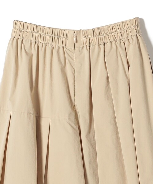 SHIPS（シップス）の「SHIPS Primary Navy Label:〈手洗い可能〉アシメ タック スカート（スカート・レディース・ネイビー/ベージュ/ブラック・38/36）」の12枚目の写真