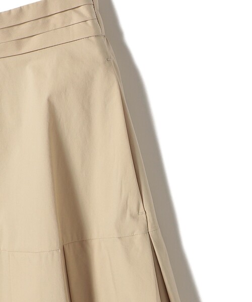 SHIPS（シップス）の「SHIPS Primary Navy Label:〈手洗い可能〉アシメ タック スカート（スカート・レディース・ネイビー/ベージュ/ブラック・38/36）」の14枚目の写真