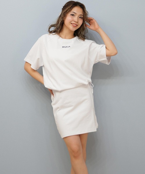 RVCA(ルーカ)の「RVCA/ルーカ ワンピース ショート丈 ワンポイントロゴ BF04C-350(ワンピース・レディース・グレー/ブラック/ホワイト・S/M)」の2枚目の写真