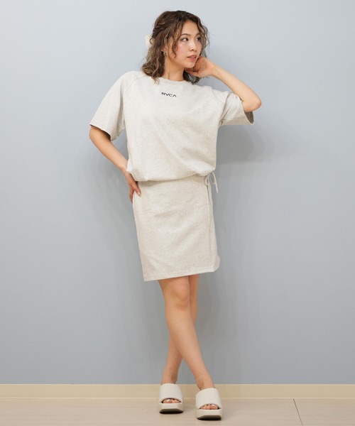 RVCA(ルーカ)の「RVCA/ルーカ ワンピース ショート丈 ワンポイントロゴ BF04C-350(ワンピース・レディース・グレー/ブラック/ホワイト・S/M)」の18枚目の写真