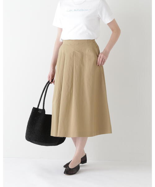human woman(ヒューマンウーマン)の「◆C/Lウェザーアシンメトリータックスカート(スカート・レディース・ベージュ/ネイビー・SMALL/MEDIUM)」の3枚目の写真