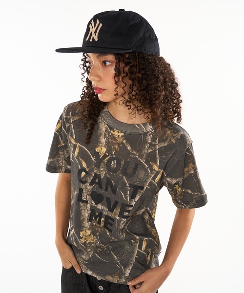 WISH FOR EVER(ウィッシュフォーエバー)の「LOGO PICHI & TIGHT SHORT TEE / ロゴピチ&タイトショートT(Tシャツ/カットソー・メンズ・ブラック/その他/ダークブラウン/ライトホワイト・SMALL/MEDIUM/LARGE/X-SMALL)」の4枚目の写真