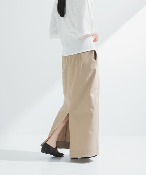 URBAN RESEARCH（アーバンリサーチ）の「『2サイズ展開』リネン混ロングスカート（スカート・レディース・ブラック/ベージュ系その他・36/38）」の21枚目の写真