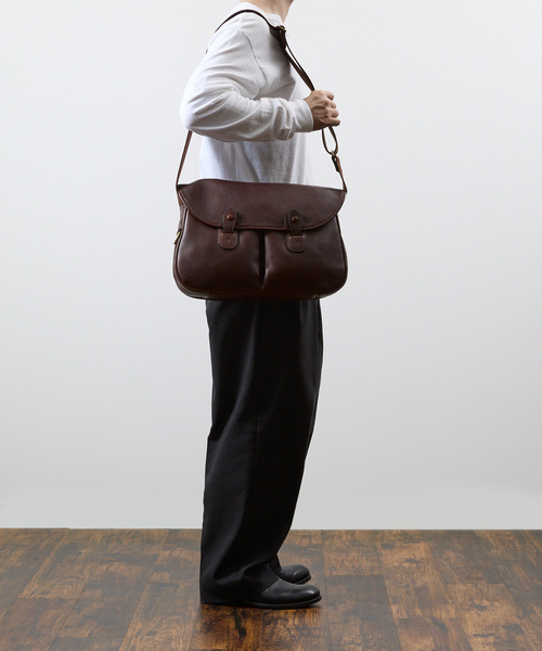 SLOW（スロウ）の「SLOW スロウ / cb-hunting shoulder bag- クロムステアレザーショルダーバッグ 牛革ハンティングバッグ / 858S51R（ショルダーバッグ・メンズ・ブラック/チョコ・FREE）」の11枚目の写真