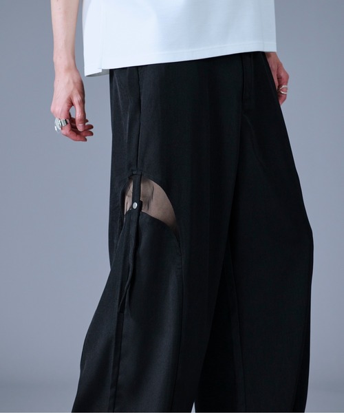 Ellno Loset(エルノロゼット)の「サイドシアーカットアウトパンツ(その他パンツ・メンズ・ブルーグリーン/ブラック・X-SMALL/LARGE/MEDIUM/SMALL)」の13枚目の写真