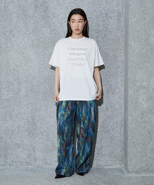 NOMINE（ノミネ）の「【ユニセックス】刺繍 ロゴ Tシャツ（Tシャツ/カットソー・レディース・ブラック/ホワイト系その他/レッド/チャコールグレー/ホワイト系その他2・MEDIUM/LARGE）」の8枚目の写真