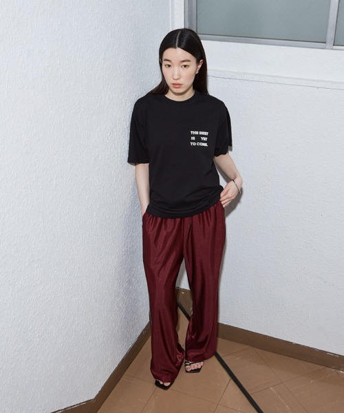 NOMINE（ノミネ）の「【ユニセックス】刺繍 ロゴ Tシャツ（Tシャツ/カットソー・レディース・ブラック/ホワイト系その他/レッド/チャコールグレー/ホワイト系その他2・MEDIUM/LARGE）」の7枚目の写真