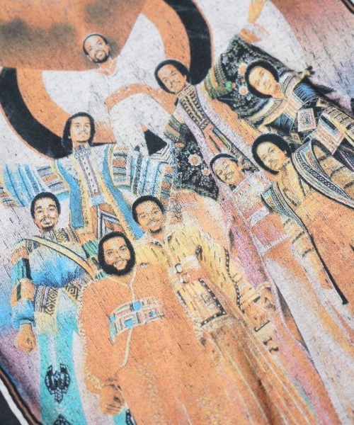 THRIFTY LOOK（スリフティールック）の「THRIFTY LOOK / スリフティールック THRIFTY "EARTH WIND & FIRE" TEE アースウィンドアンドファイア バンドTシャツ バンT（Tシャツ/カットソー・メンズ・ブラック・LARGE/X-LARGE/XX-LARGE）」の6枚目の写真