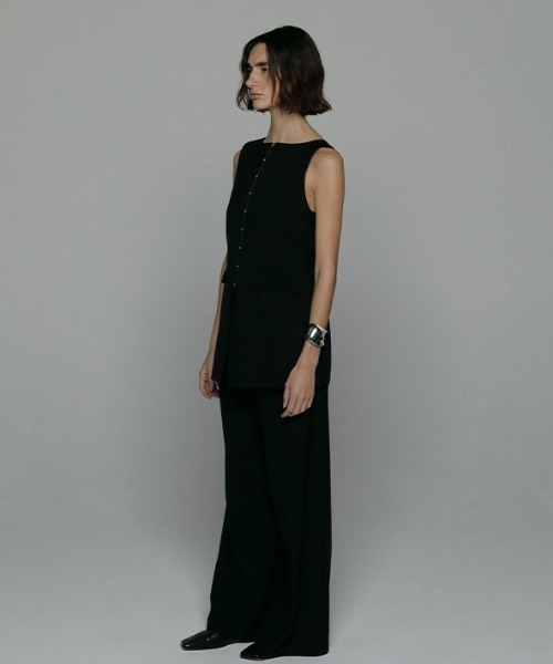 ETRE TOKYO（エトレトウキョウ）の「SANTEフロントホックボートネックベスト（ベスト・レディース・グレー/ブラック・S/M）」の6枚目の写真