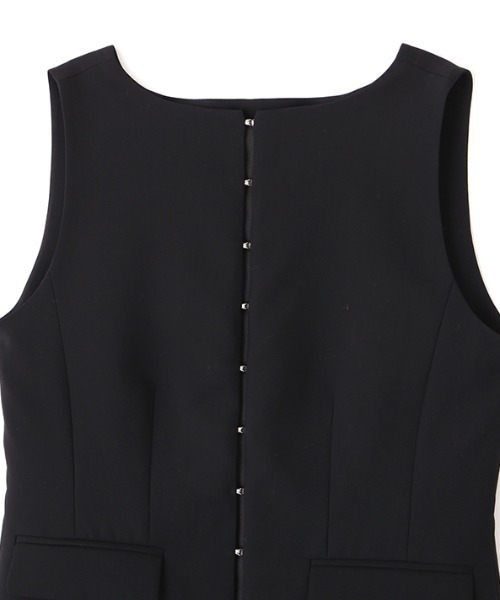 ETRE TOKYO（エトレトウキョウ）の「SANTEフロントホックボートネックベスト（ベスト・レディース・グレー/ブラック・S/M）」の11枚目の写真