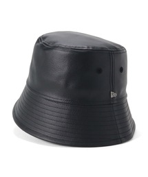 NEW ERA（ニューエラ）の「ニューエラ バケットハット メタルフラッグ ロゴ無地（ハット）」