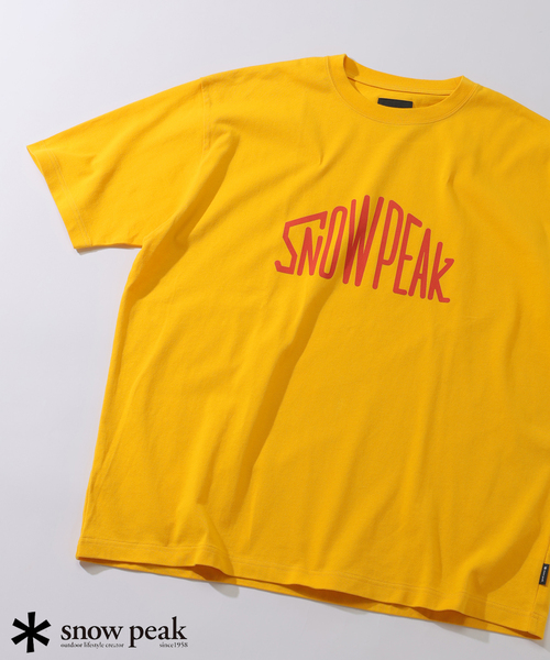 Snow Peak（スノーピーク）の「SNOWPEAK / スノーピーク 別注 ”トラペゾイド” ロゴTシャツ（Tシャツ/カットソー・メンズ・チャコールグレー/ホワイト/ネイビー/イエロー・SMALL/MEDIUM/LARGE）」の4枚目の写真